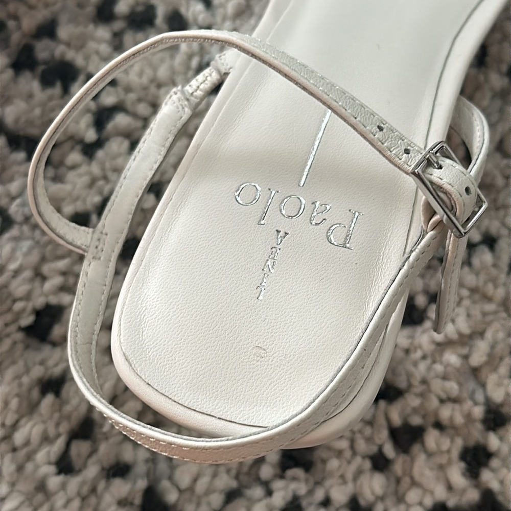 Linea Paolo White Sandals - Picture 6 of 9